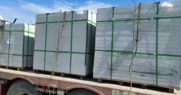 甘肃 芝麻白花岗岩地铺石装车日常