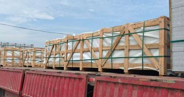 甘肃 芝麻白花岗岩地铺石出口专车-泰国游