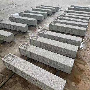 甘肃 白麻方柱雕花防水