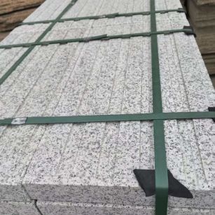 甘肃 白麻花岗岩直行盲道石，盲条，地铺石