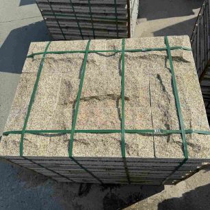 甘肃 黄金麻花岗岩石材自然面蘑菇石成品