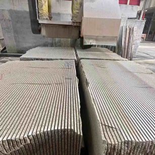 甘肃 车间生产日常，黄金麻白麻花岗岩