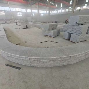 甘肃 芝麻白异形坐凳，自然面光面弧形加工