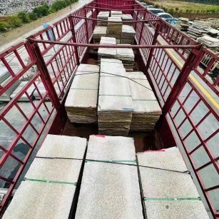 甘肃 黄金麻花岗岩荔枝面，光面毛板装车完成