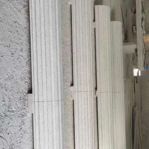 甘肃 花岗岩厂家带你看白麻花岗岩门楼大柱柱皮