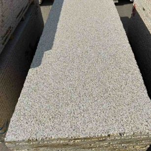 甘肃 黄金麻花岗岩荔枝面毛板，半成品