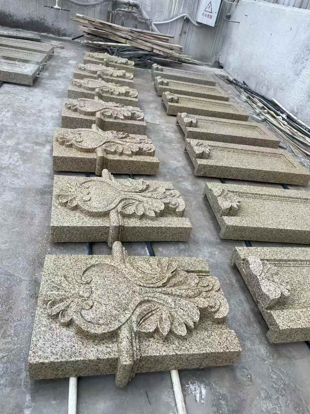 甘肃 黄金麻花岗岩别墅外墙雕刻板