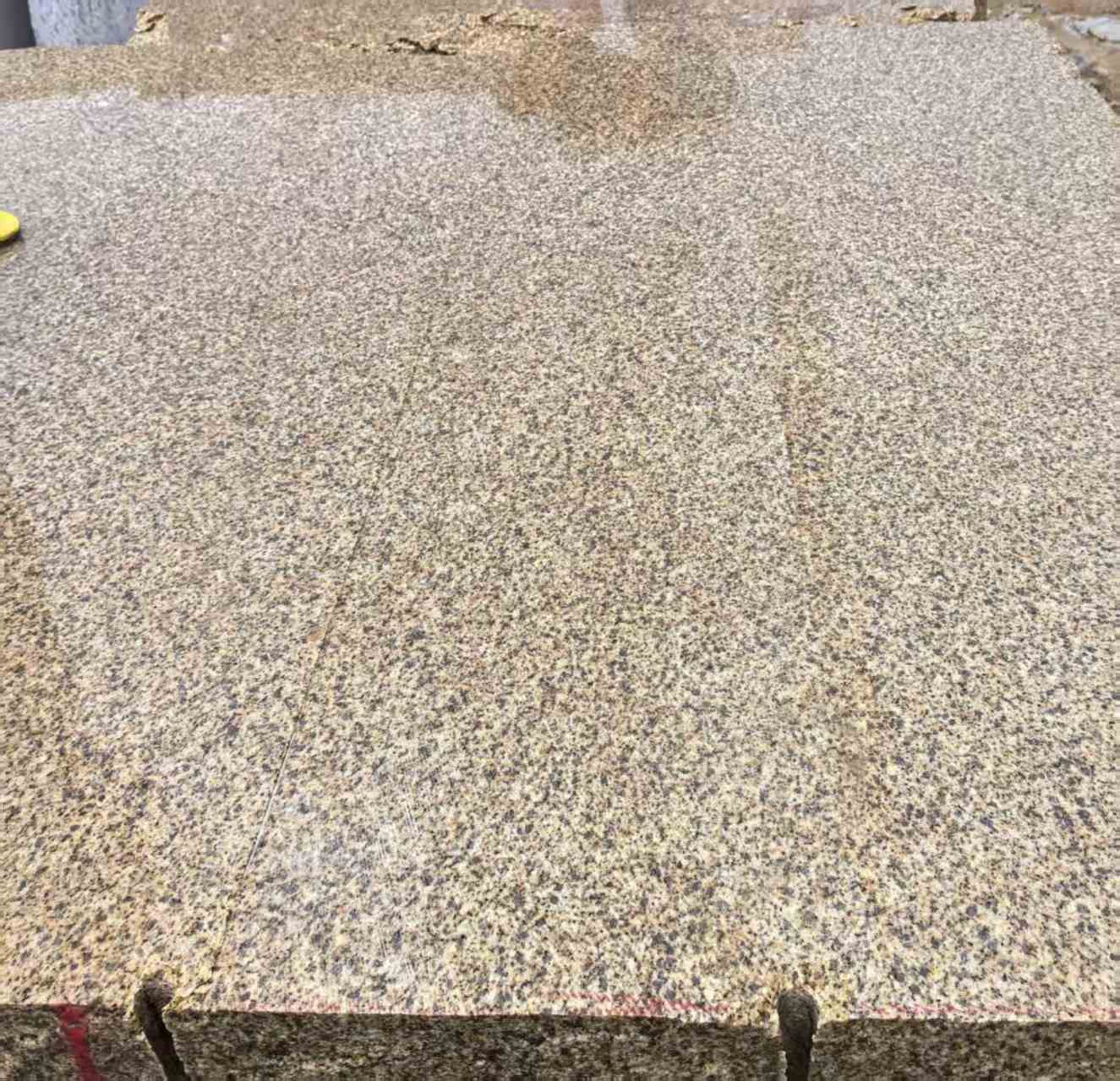 甘肃 黄金麻花岗岩石材方料