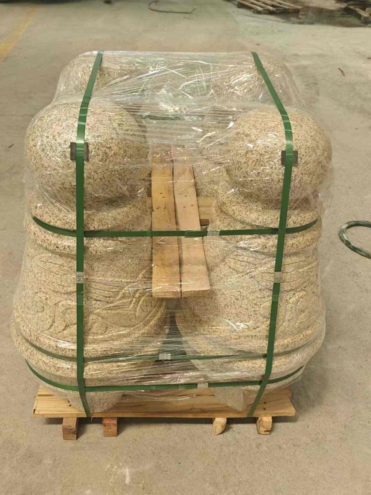 甘肃 黄金麻异形定制雕花——棒棒糖挡车柱