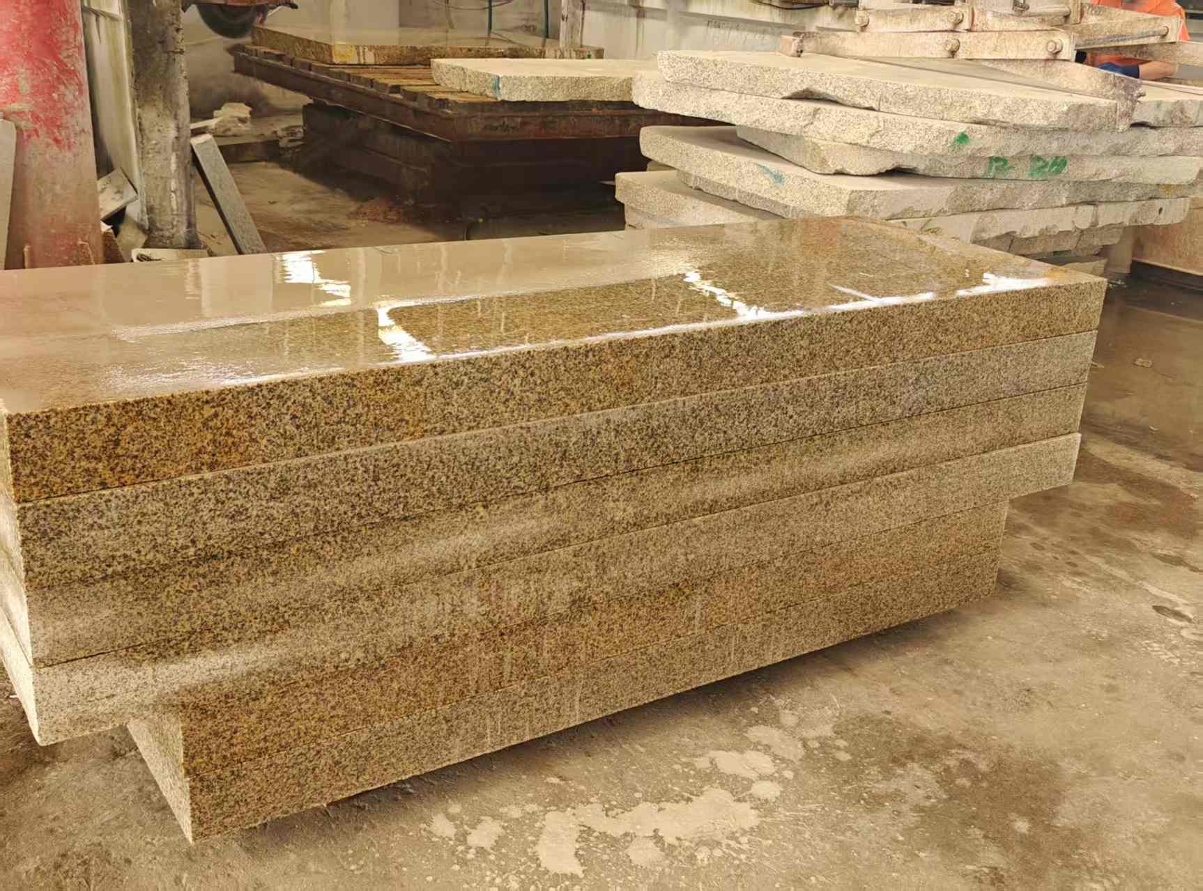 甘肃 黄金麻栏杆料半成品加工中